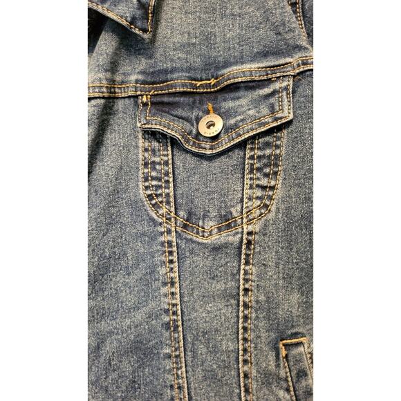 Torrid Denim Short Jean Jacket Womens Size 2 Blue Button Up (Size Plus 18-20) - Picture 6 of 13